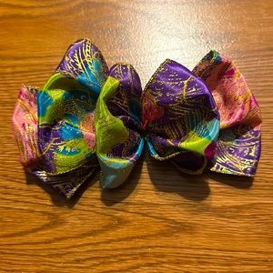 3 pc hair pins. Multicolored.